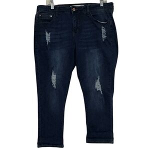 !it Jeans Tiffany Skinny Distressed Capris